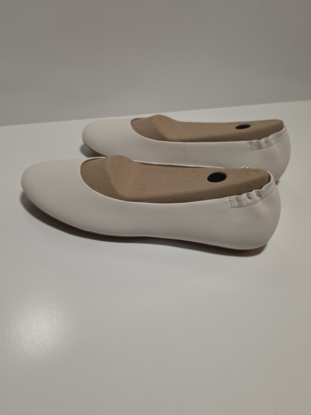 Dansko Mollie White Leather Ballet Flats Size 38 NIB Comfort Shoes